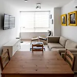 Apartamento Moderno Con Piscina En Panama